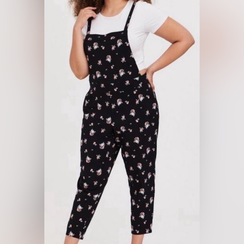 Torrid Black Floral Women's Jumpsuit